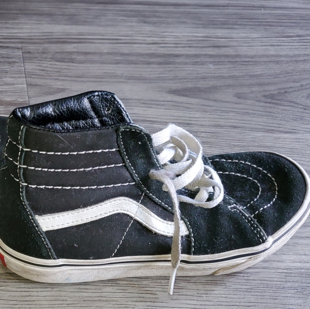 Vans - Picture 7 of 8